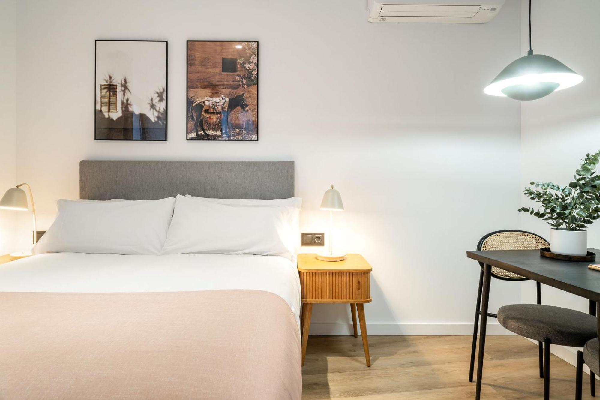 Limehome Malaga Calle Victoria Habitación foto