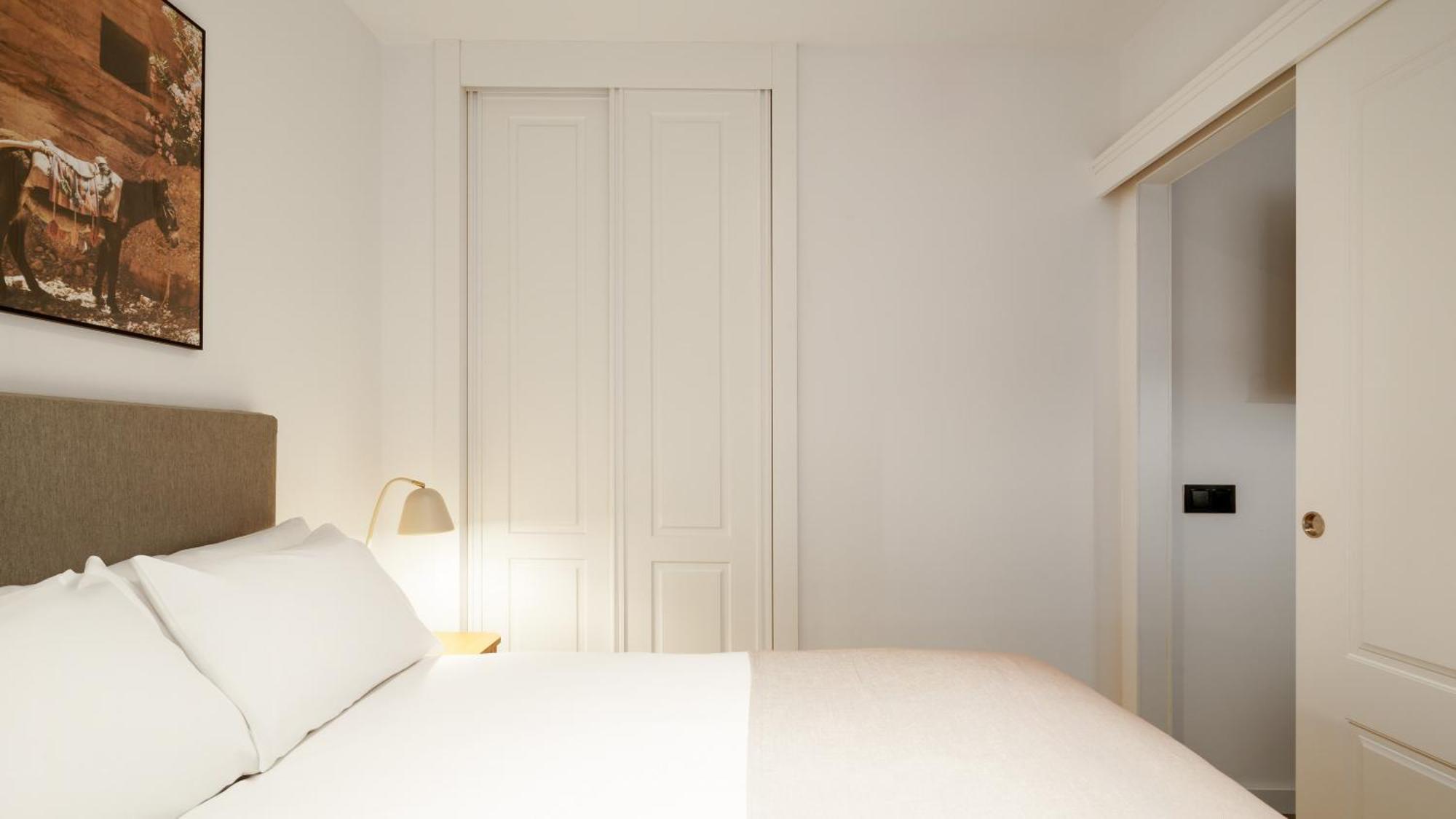Limehome Malaga Calle Victoria Habitación foto