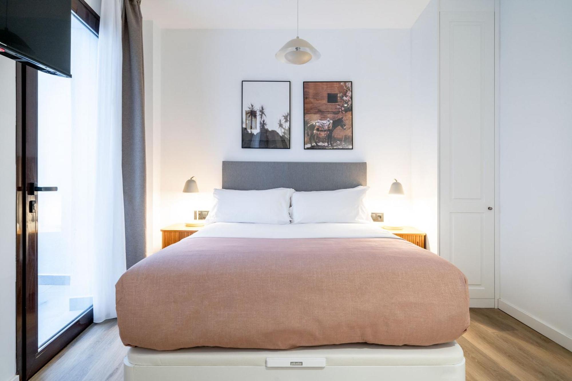 Limehome Malaga Calle Victoria Habitación foto