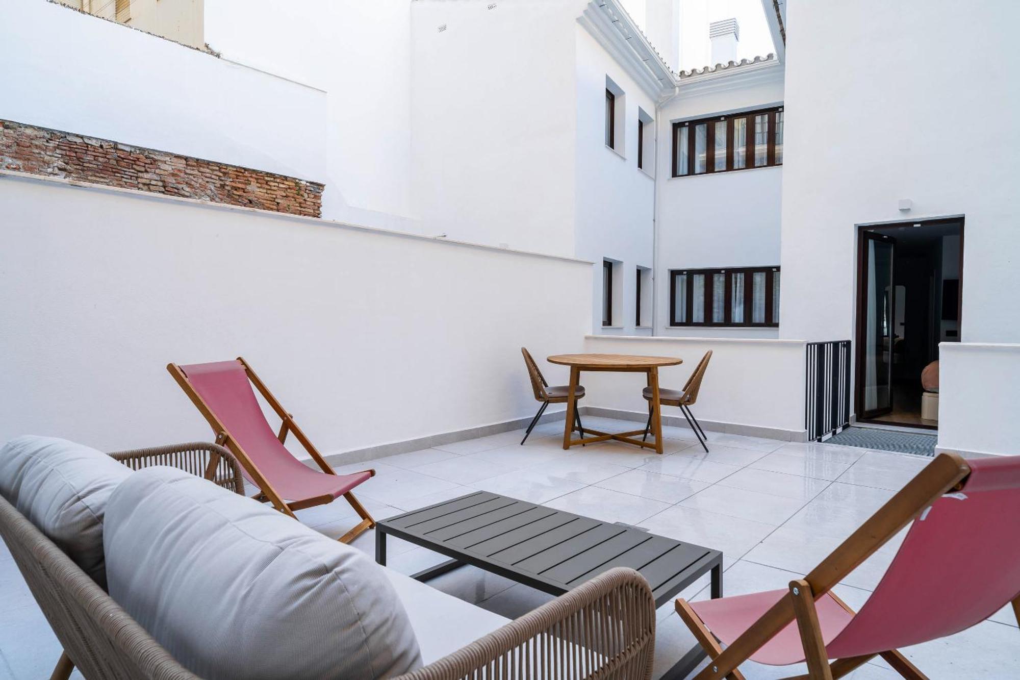 Limehome Malaga Calle Victoria Exterior foto